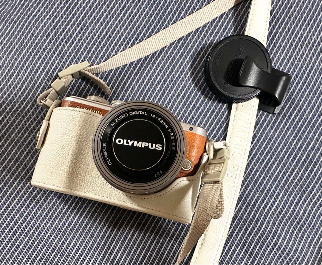オリンパス　Olympus PEN E-PL8 美品　レンズ2種付き