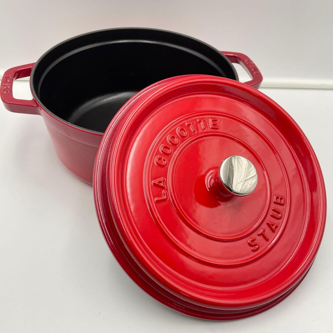美品　STAUB ストウブ ココット ラウンド　24cm チェリー