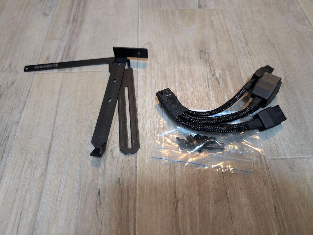 【中古】 Gigabyte GeForce RTX 4090 OC 箱なし