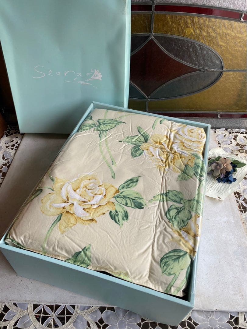 未使用 羽毛肌布団 寝具 インテリア 花柄 ダウン90% フェザー10%