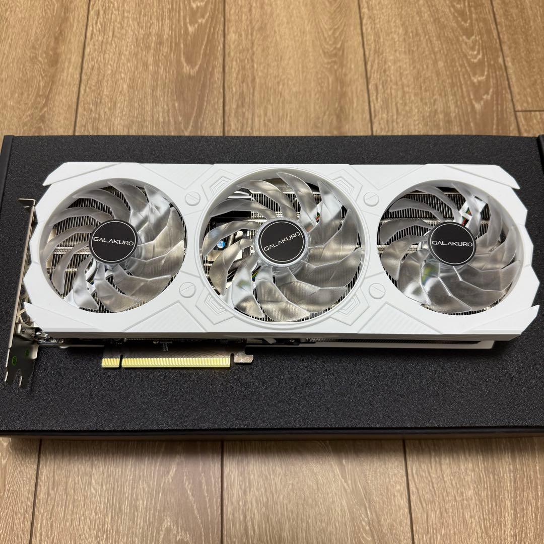 玄人志向 RTX4070 GK-RTX4070-E12GB/WHITE/TP