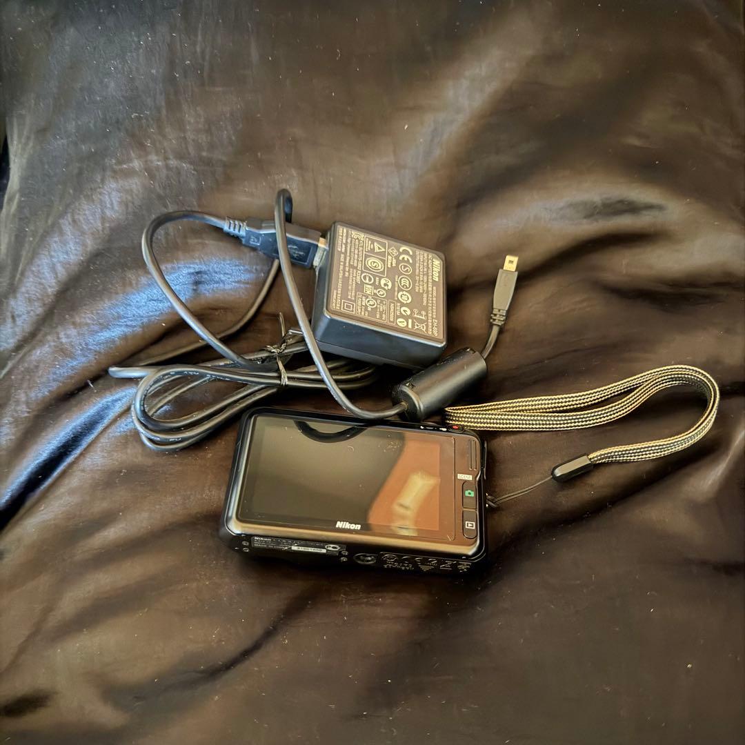 Nikon ニコン COOLPIX S6400 デジタルカメラ