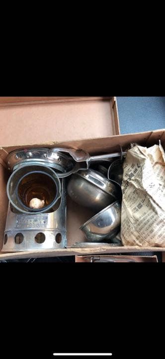 コレクター必見。旧小学校の理科室にあった物譲ってもらいました