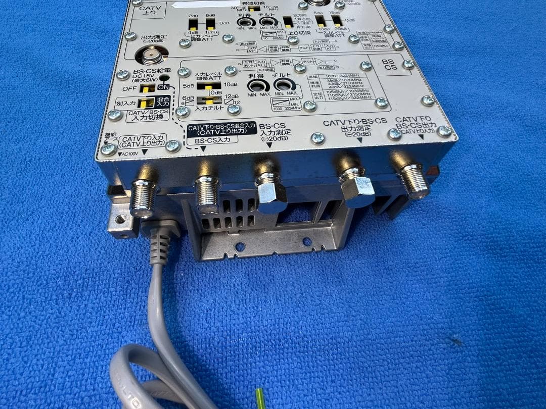 4K8K対応！本気の超高性能10BCAW40S UHF対応！TVブースタ-