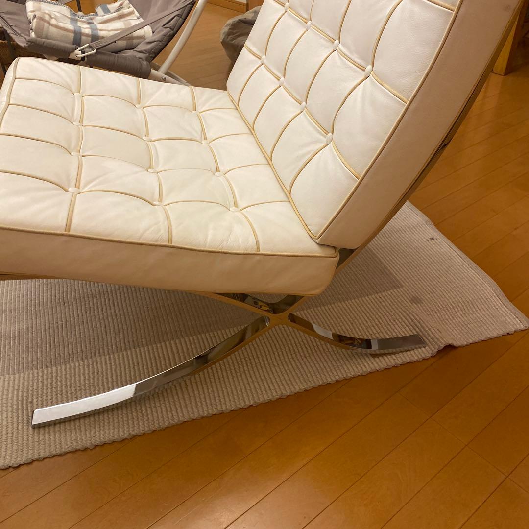 ◯バルセロナチェア リプロダクト ホワイト オットマン付き デザイナーズ 白