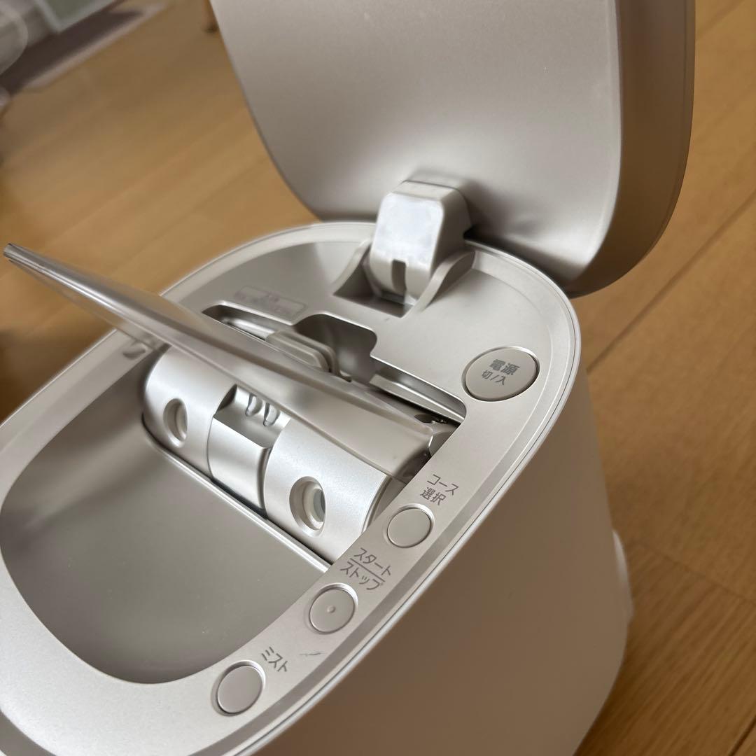ほぼ未使用！！Panasonic ナノケア スチーマー