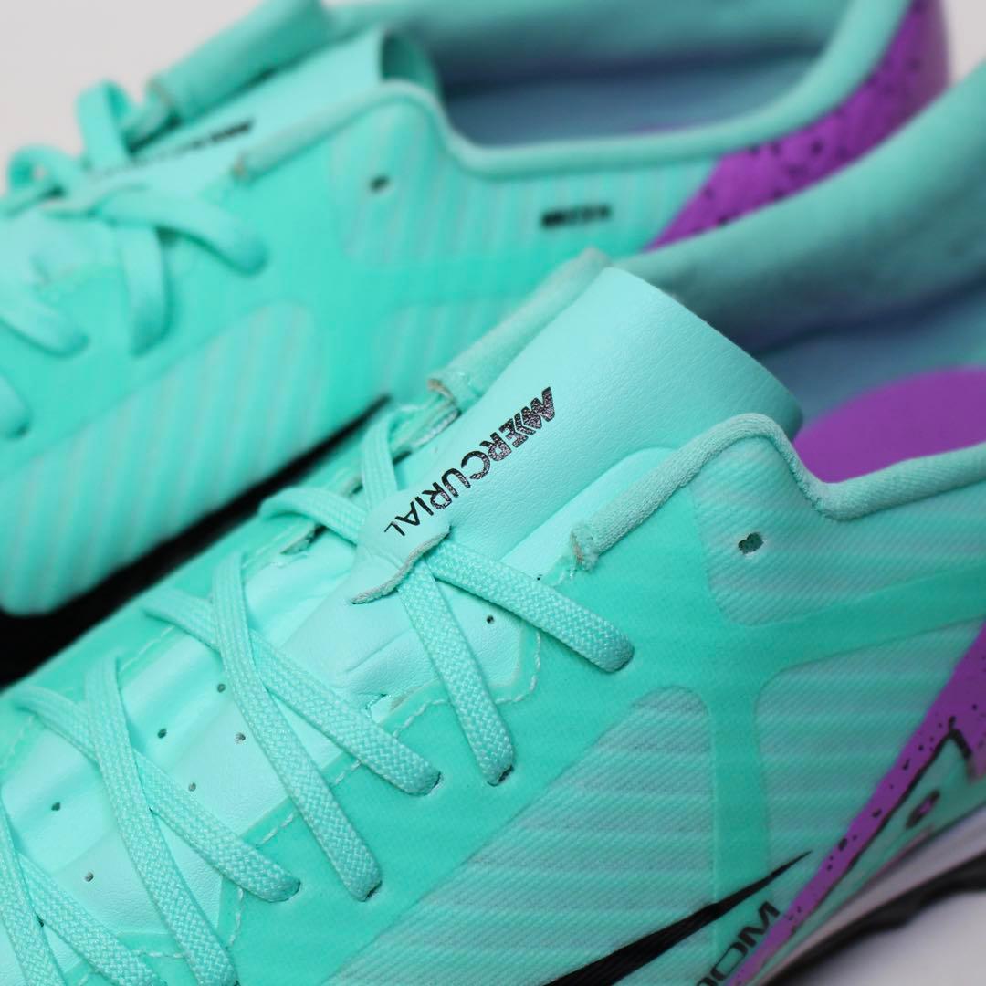 新品 NIKE ズーム マーキュリアル ヴェイパー 15 アカデミー TF