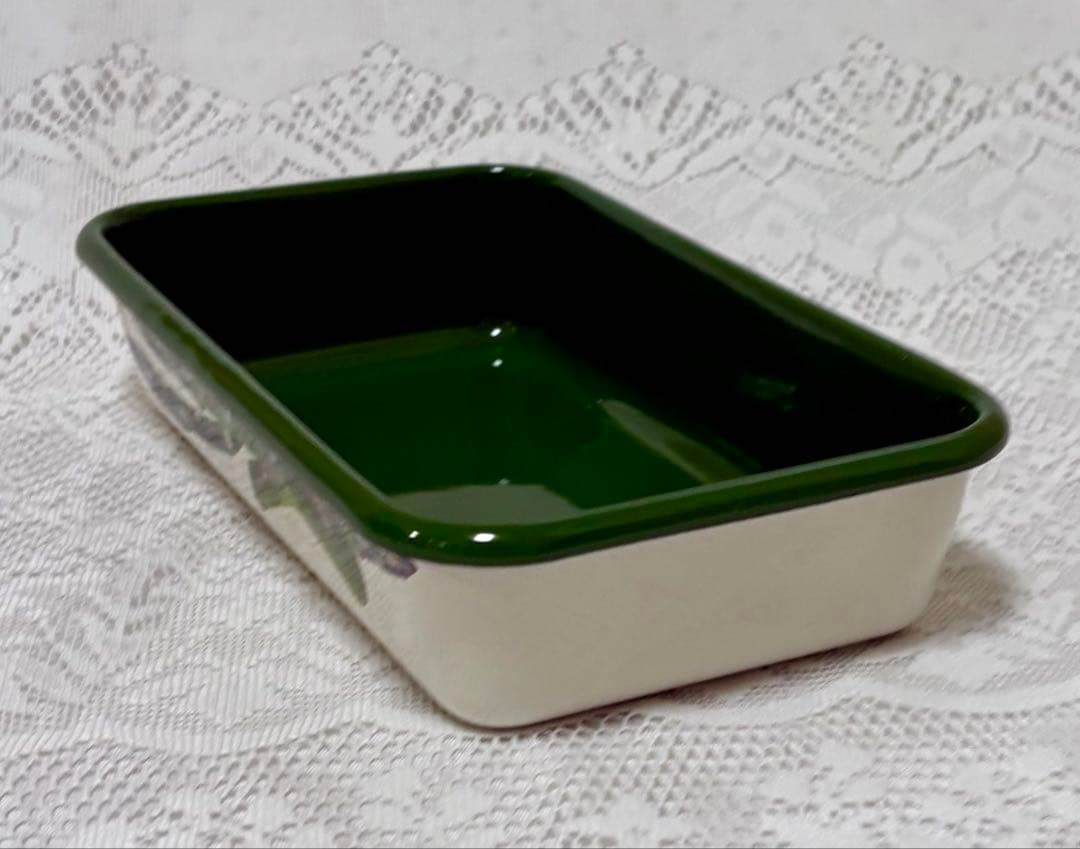 エマ・ブリッジウォーター　アスパラガス　 エナメル　ロースター　Sサイズ