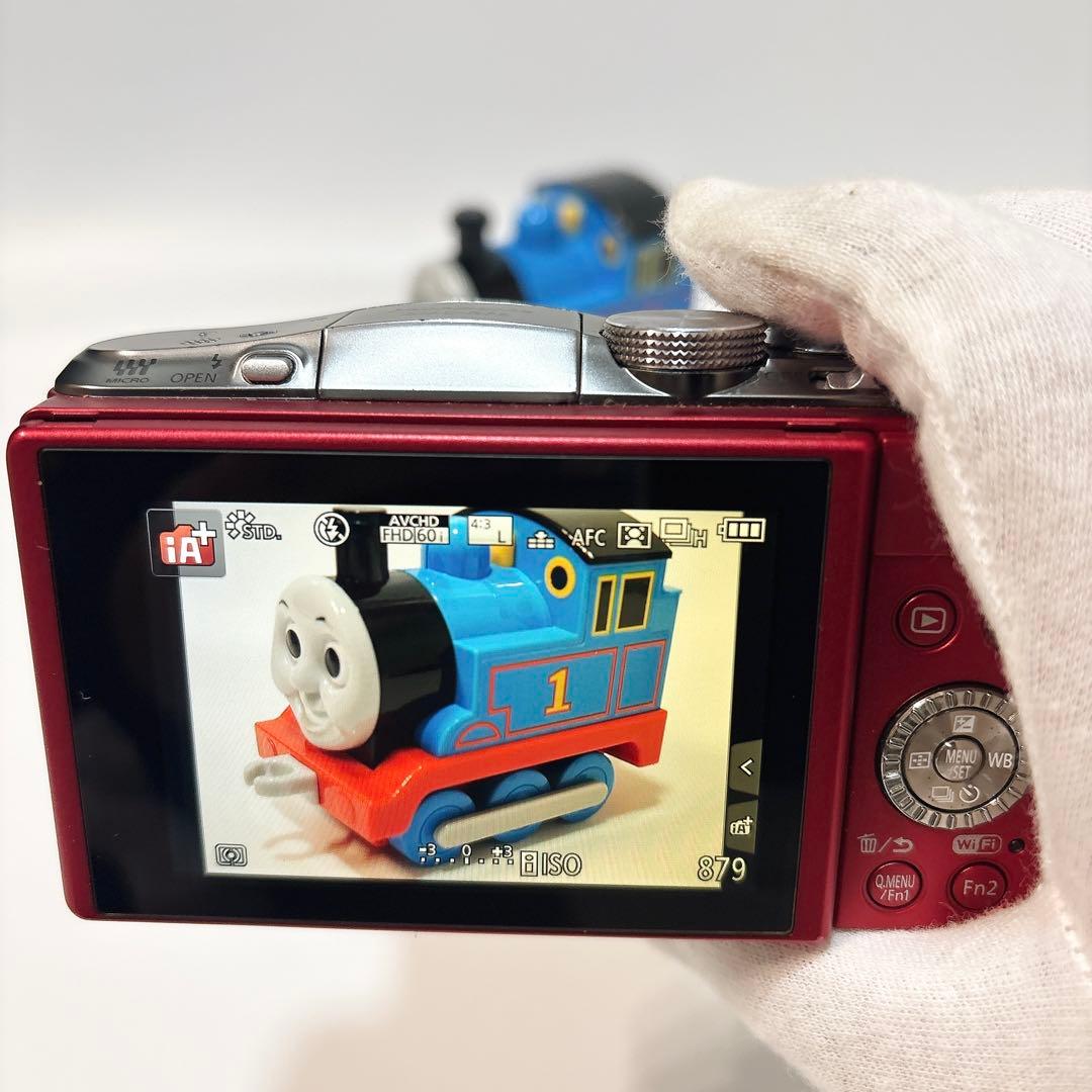 ✨美品✨ パナソニック LUMIXG ミラーレス一眼 DMC-GF6W デジカメ