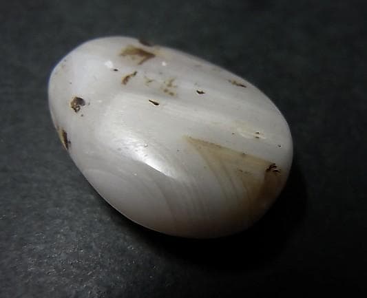 ★K0401★ 古代石 (214) 出土　リアルなスレマニ　 縞瑪瑙 ビーズ