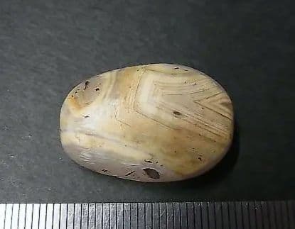 ★K0401★ 古代石 (214) 出土　リアルなスレマニ　 縞瑪瑙 ビーズ