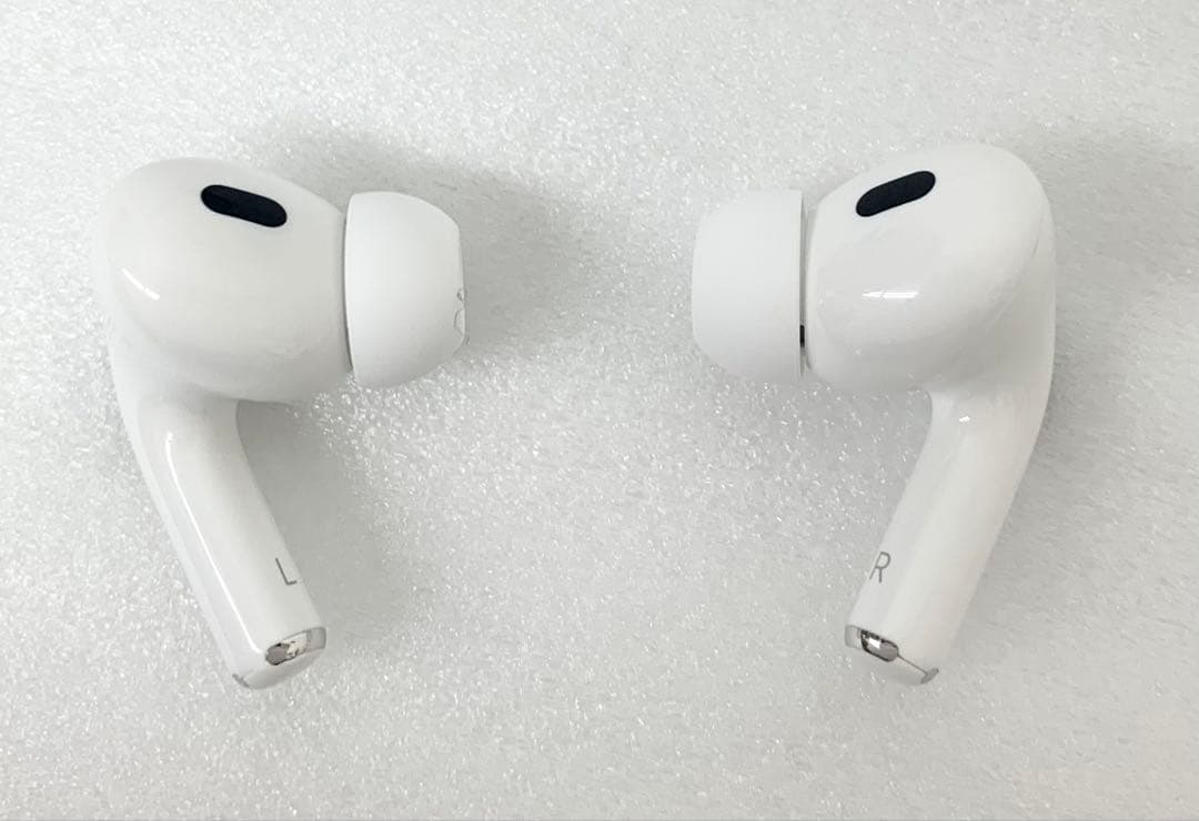 極美品 AirPods Pro 第2世代 MTJV3J/A 通電 動作確認済み