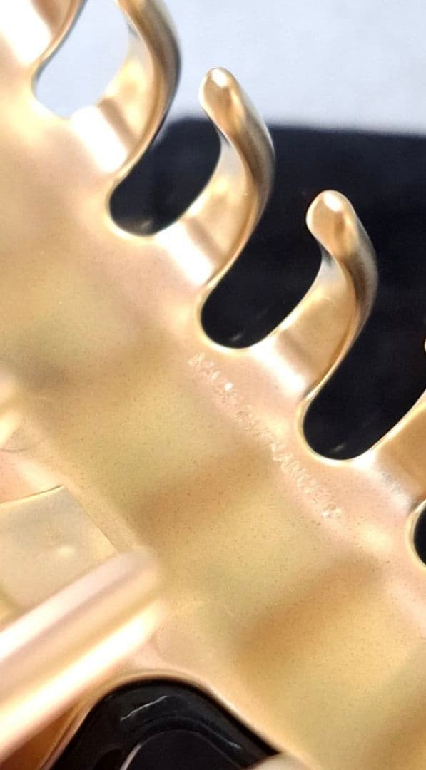 【美品】アレクサンドルドゥパリ M ヘアクリップ　人気のブラック 完売品