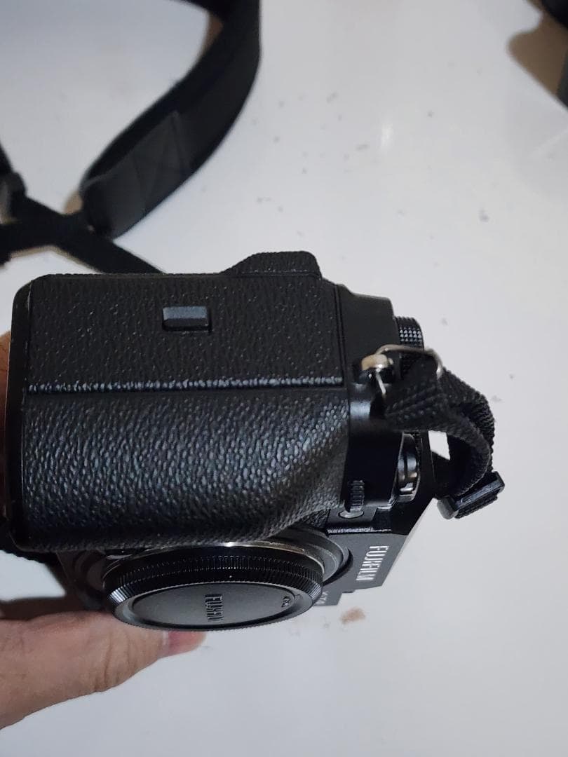 FUJIFILMフジフイルムXT4 XF16-80mm f/4 R OIS WR