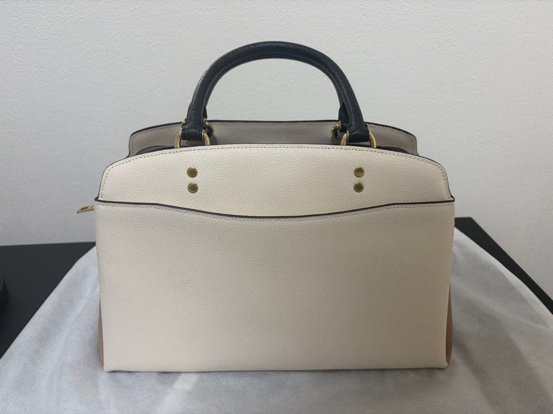 美品新品同様COACH コーチ2WAYハンドバッグ（保存袋付き）