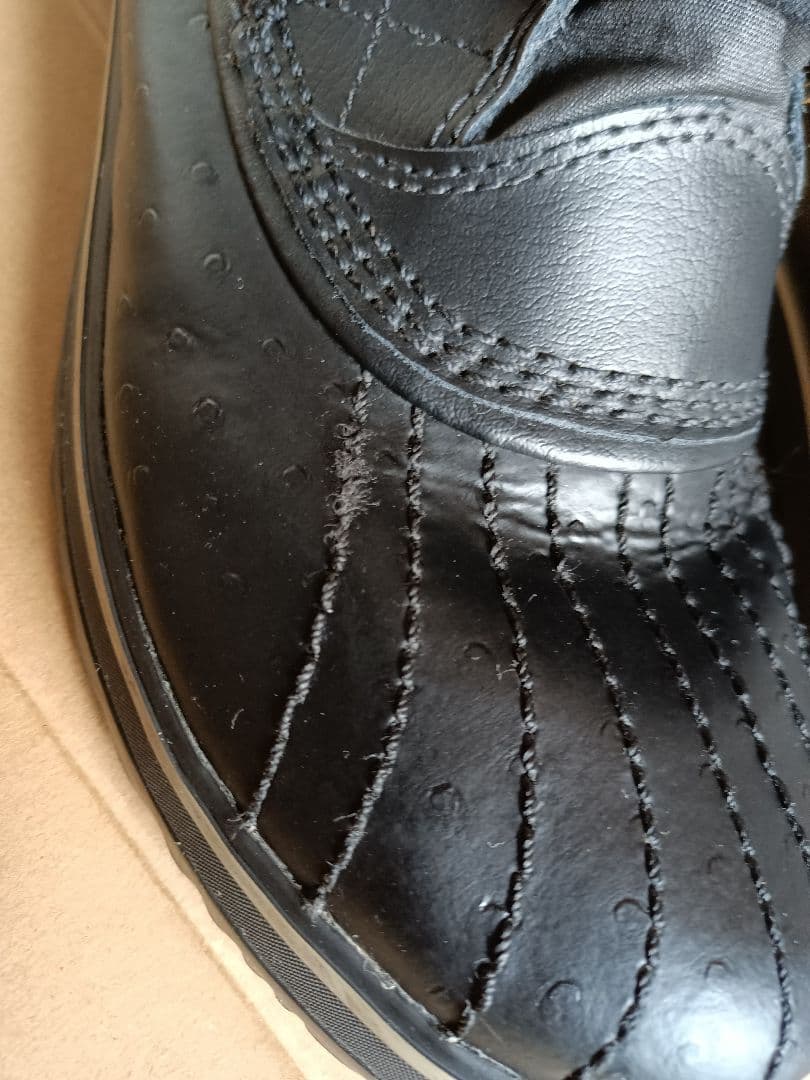 SOREL 防水ファー付きウィンターブーツ（実際のサイズ小さめです）