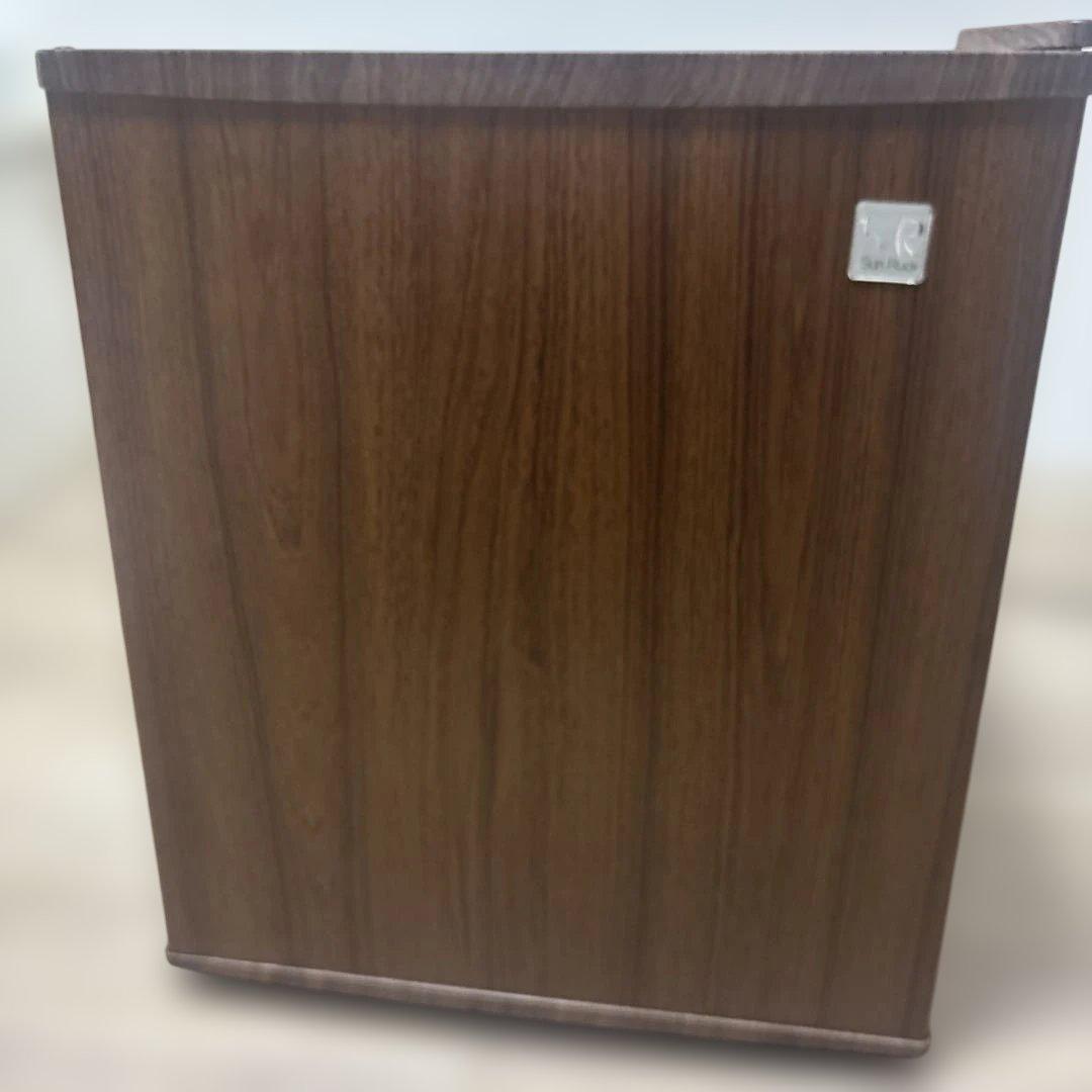 sunruck ペルチェ式2023年製「冷庫さん」ウッド調　説明書付き冷蔵庫