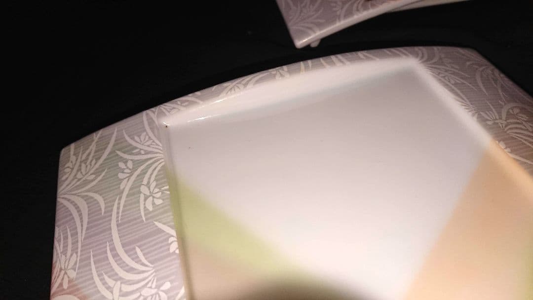 ♣素敵な演出♥【高級皿】美濃焼 良峰窯♥銀ラメ風透かし柄ウエーブデザイン３皿