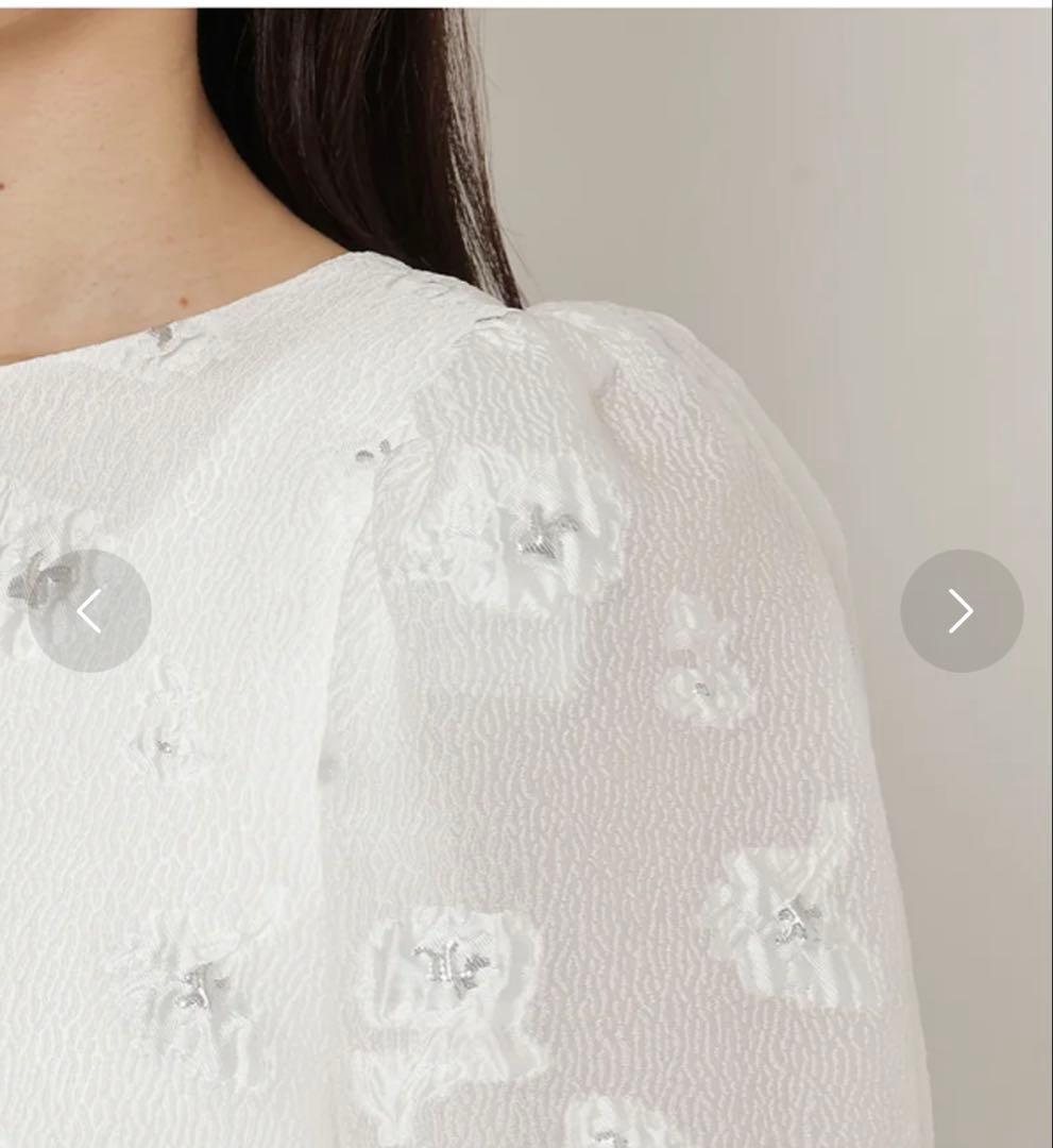 【新品】Audie a Muses シルバーフラワージャカードブラウス（オフ）