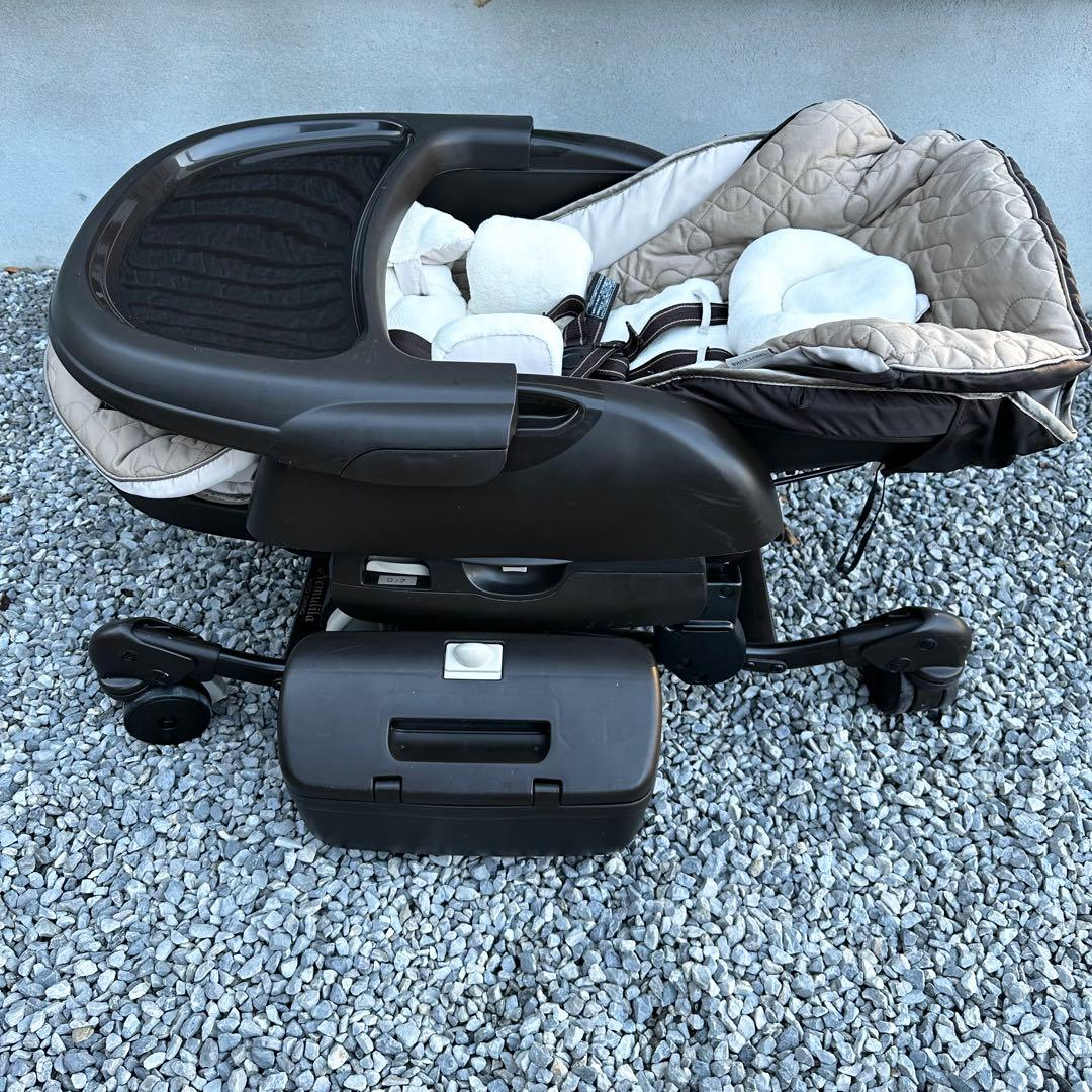 【美品】コンビ　ネムリラ　オートスウィング　ホワイトレーベル　ハイローチェア