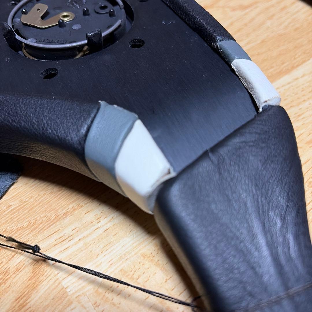 MOMO ステアリング コブラⅡ ホーンボタン付き φ35cm