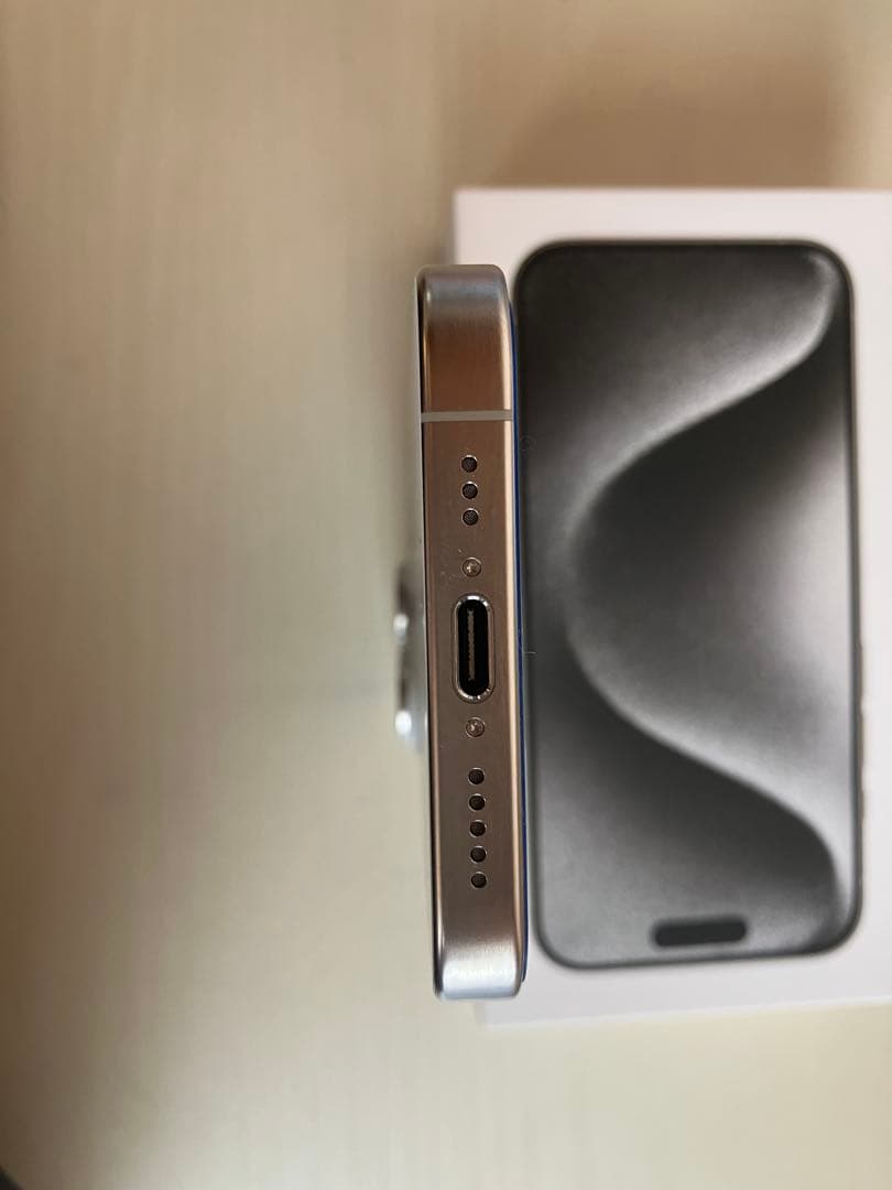 iPhone15pro 512GB SIMフリー ホワイトチタニウム