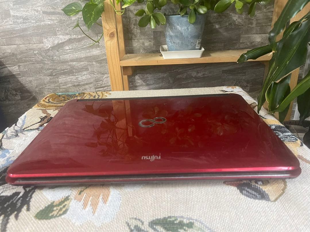 富士通のノートパソコン♪Windows11♪♪カメラ付♪オフィス搭載