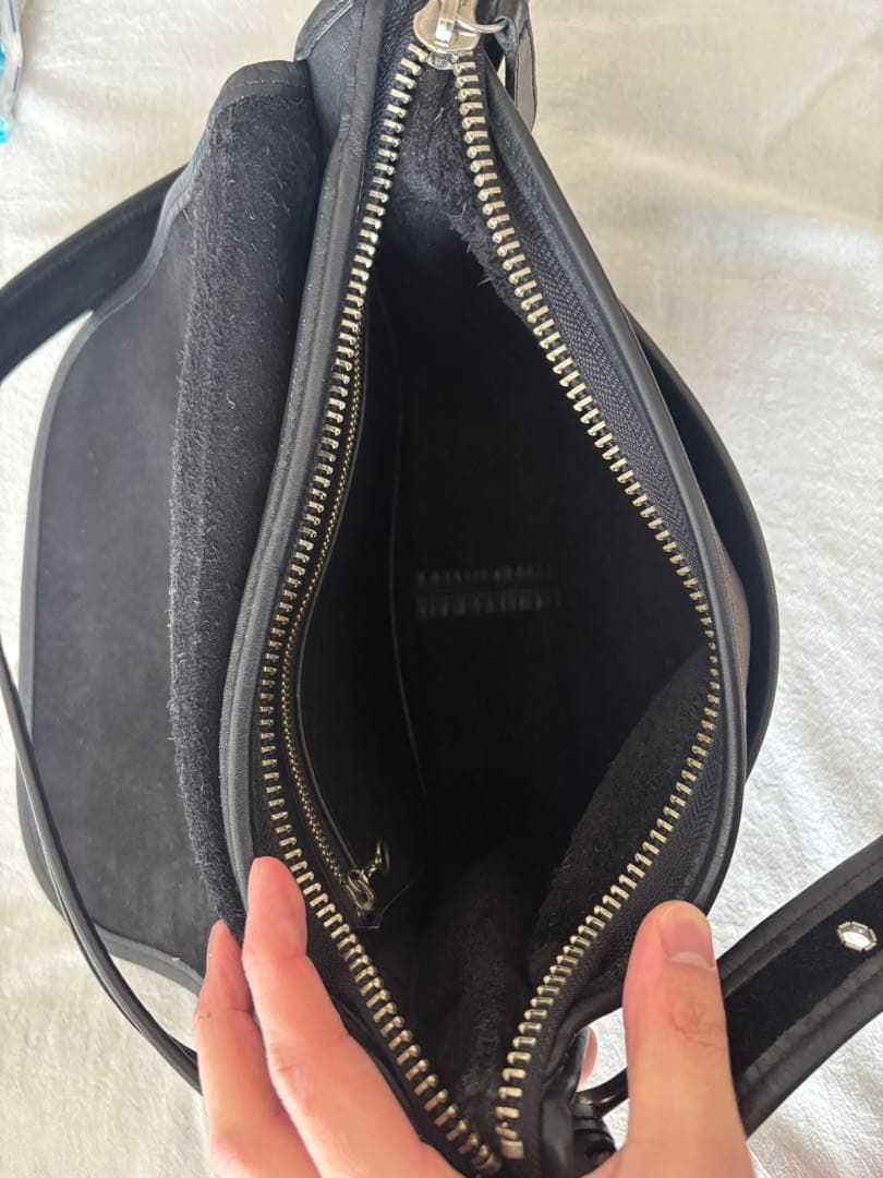 黒 レザー ショルダーバッグ