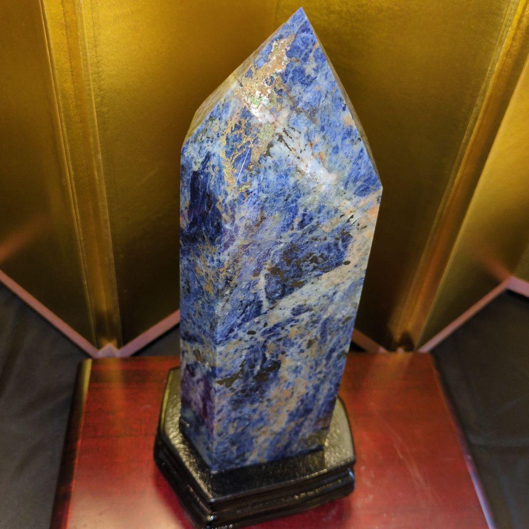 ソーダライト 六角柱 3.1kg 高さ27cm 台座付き 天然石 パワーストーン