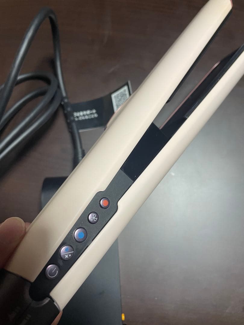ht01 ストレイトナー　Dyson ドライヤー　アイロン