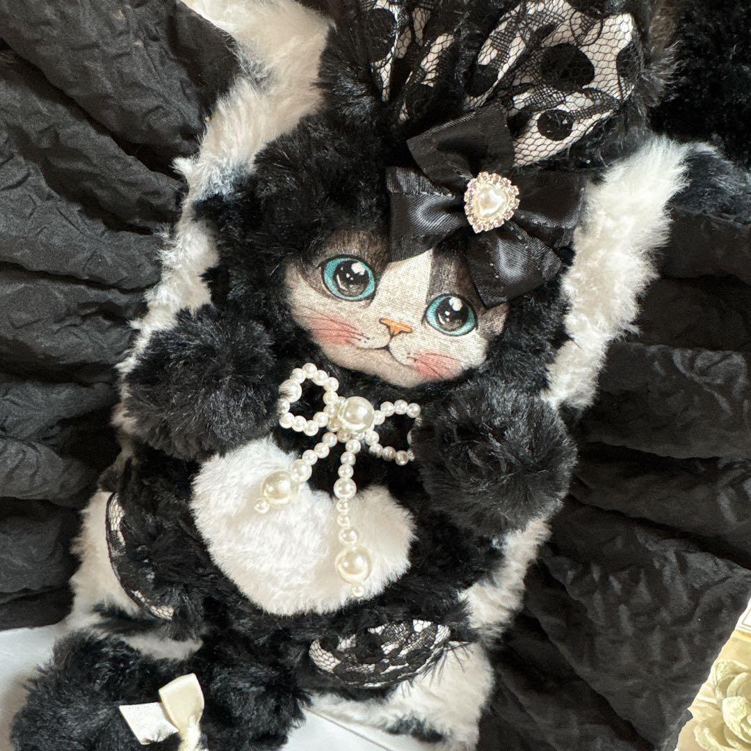 あ*き様 コヤンイサムチョン♡ミルクちゃんのモノトーンカラー！ファーフリルトート