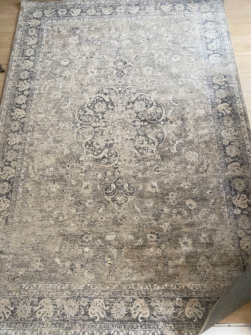 zara ヴィンテージスタイルラグ　ザラホーム