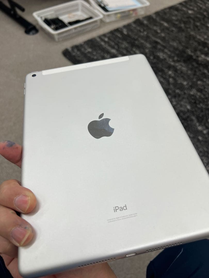 Apple iPad第7世代32Gb Bypass バイパス品　バッテリー99%