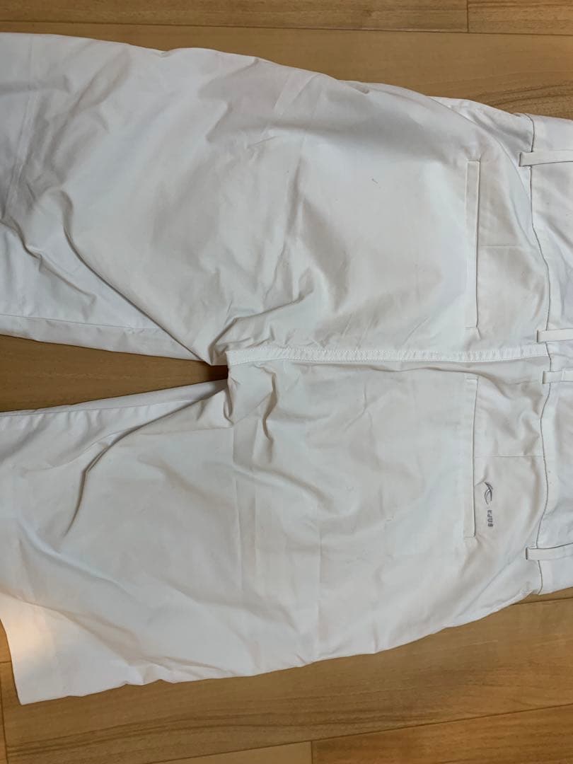 「美品」KJUS ホワイト ショートパンツ