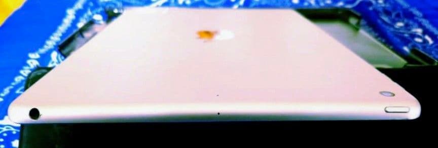 【ジャンク】 iPad 第8世代 バッテリー交換必要 OS ver.26.3