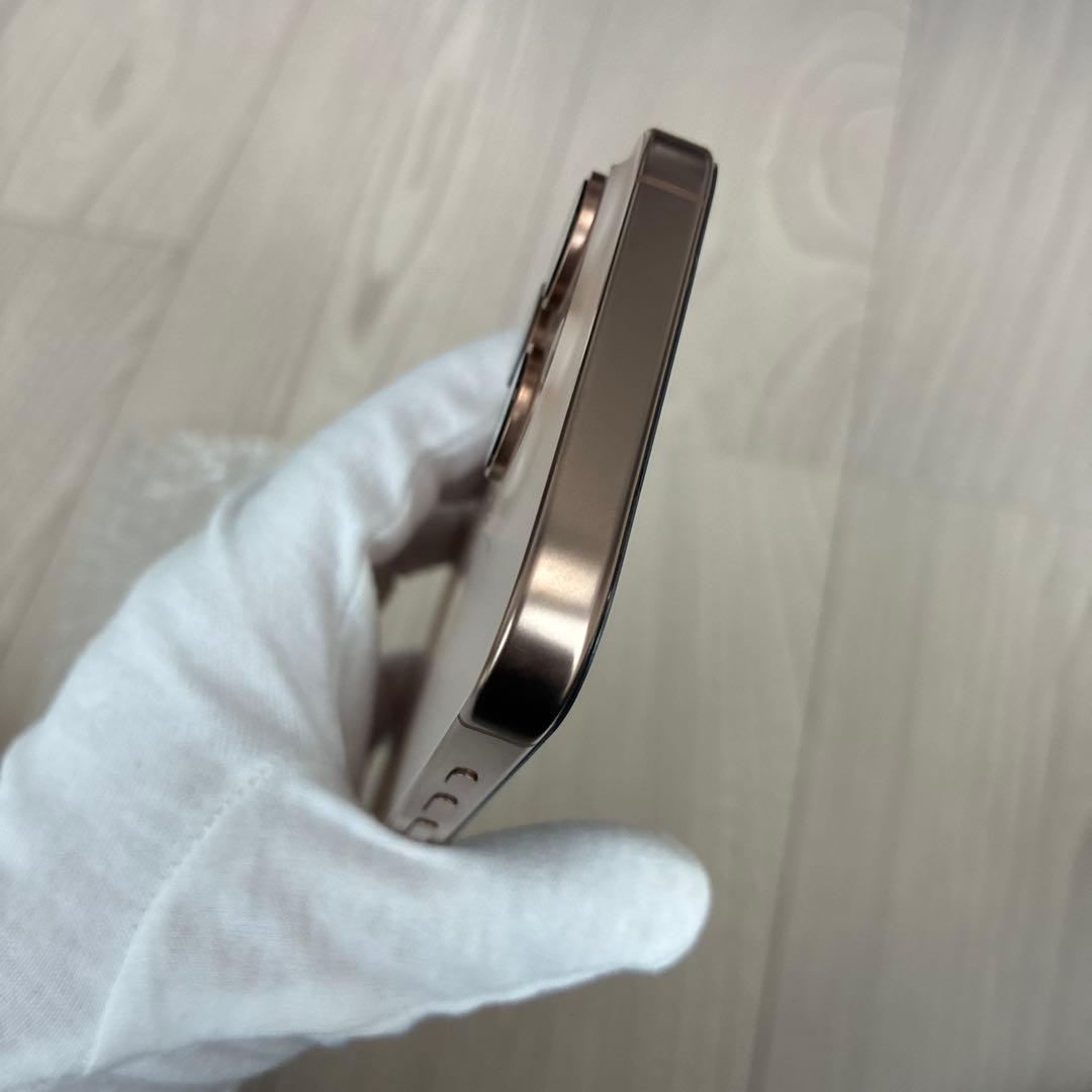 【使用短期間の極美品】iPhone16Pro デザートチタニウム 256GB