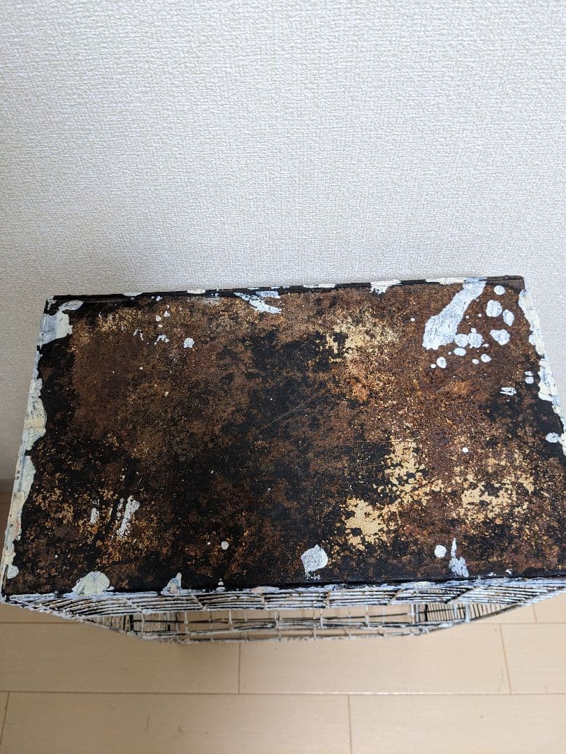 シャビー　昭和レトロ　金属製ワイヤーラック　使い方はあなた次第