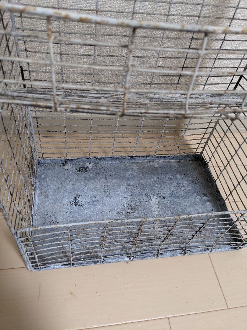 シャビー　昭和レトロ　金属製ワイヤーラック　使い方はあなた次第