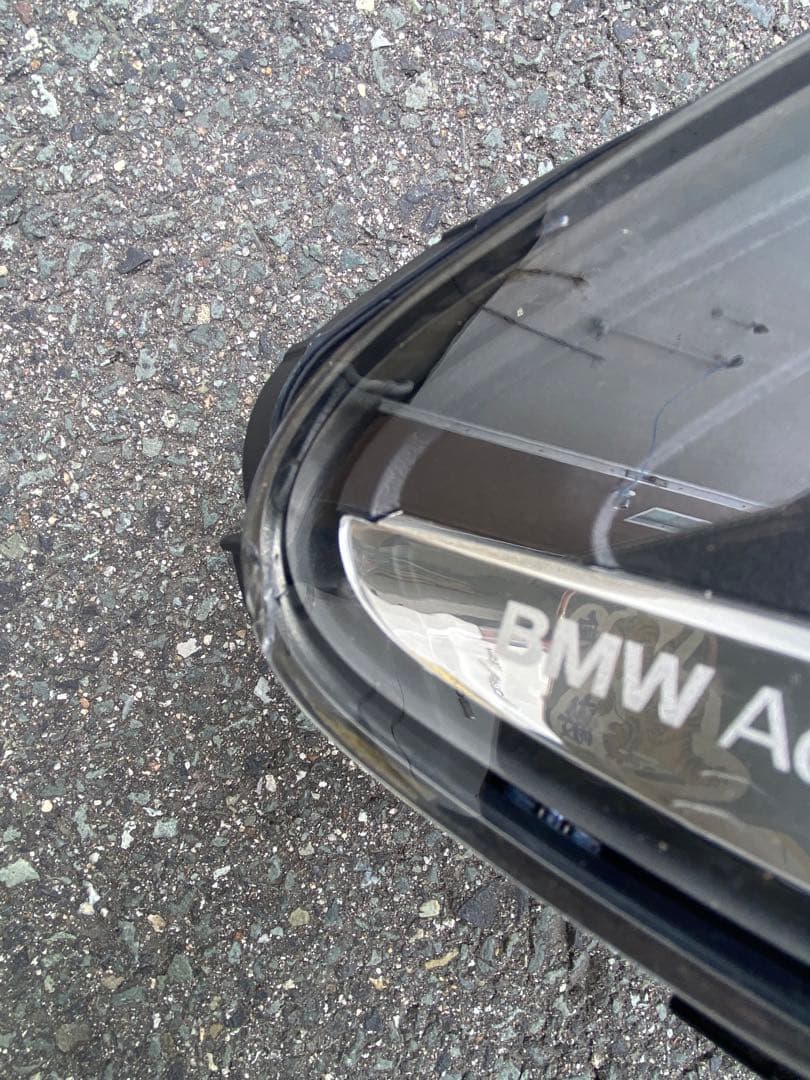 純正右ヘッドライト5シリーズF 10F11ライト