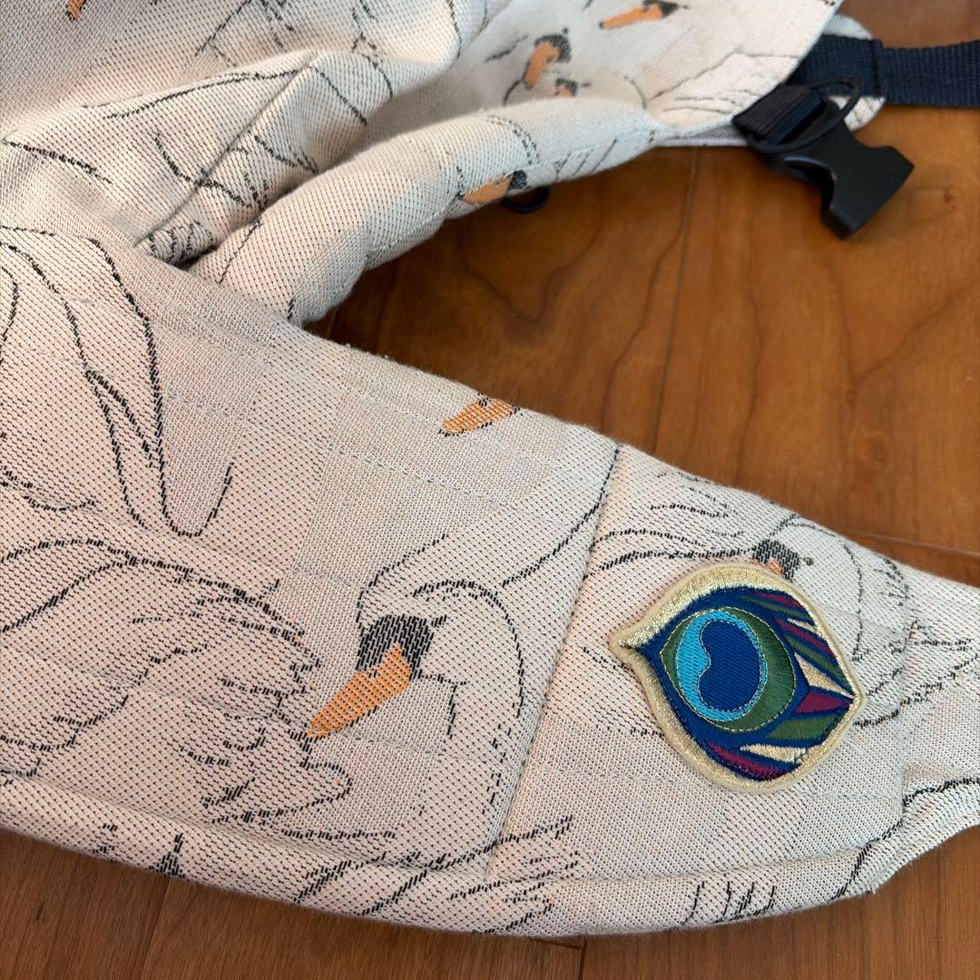 アーティポッペ　抱っこ紐　スワン