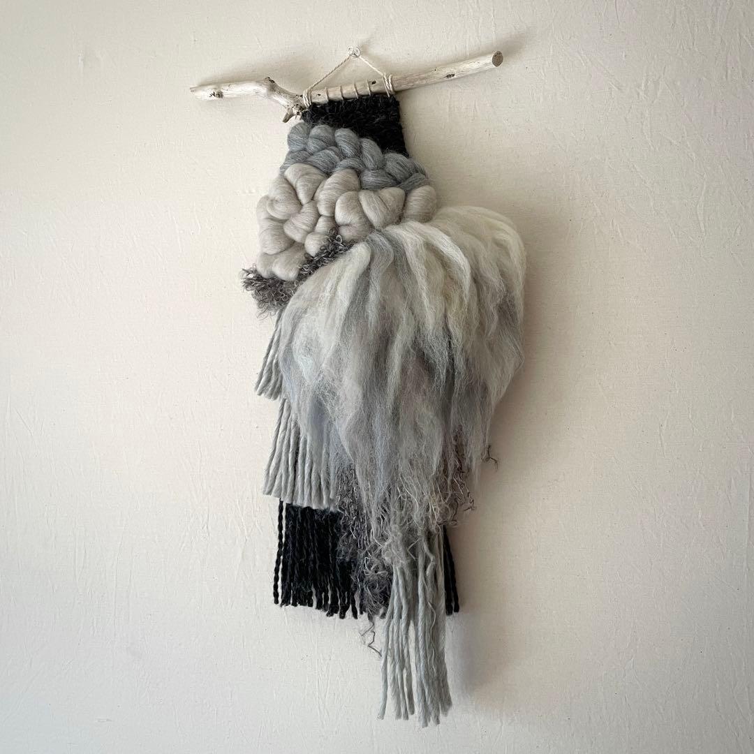 ウィービング タペストリー 『冬の森に棲むいきもの。』