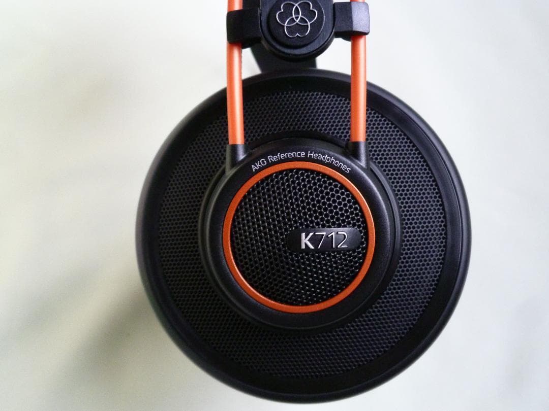 ヘッドホン AKG K712 Pro