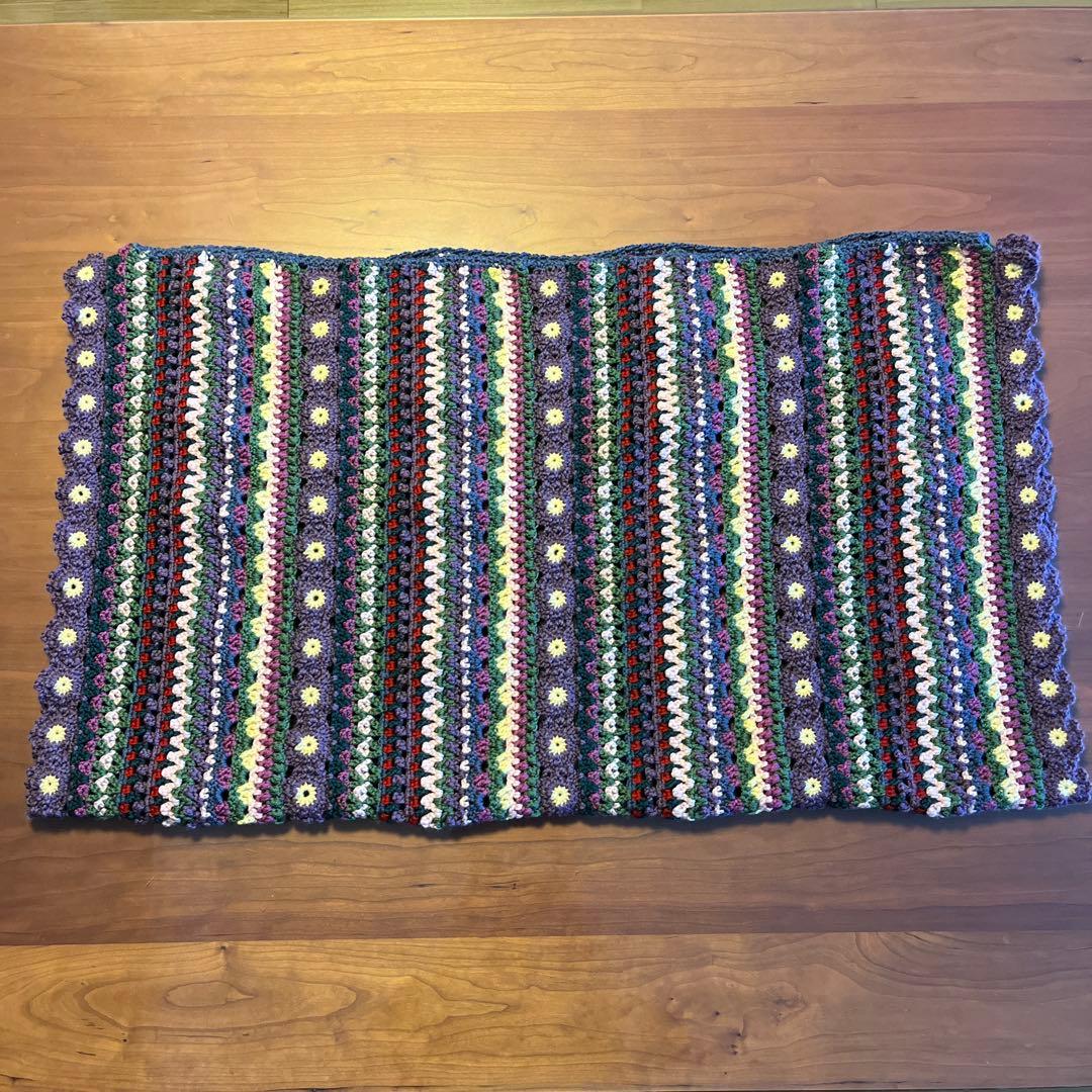 『ボーダーフラワーブランケット』ホビーラホビーレ〜手編み〜マルチカバー