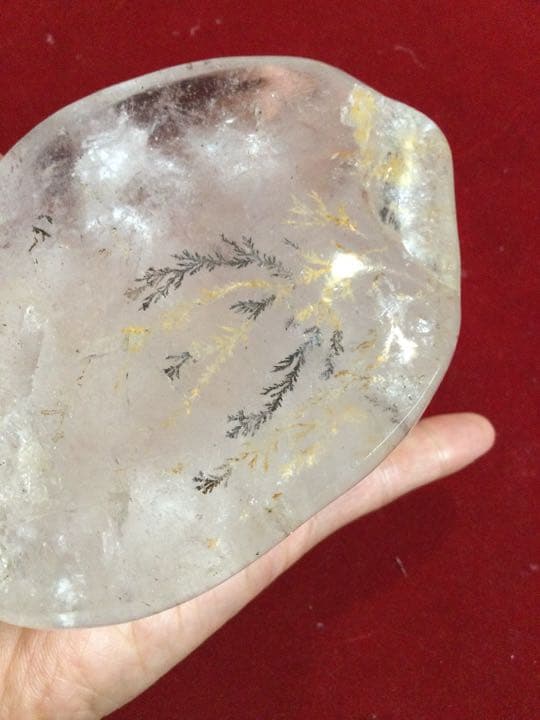 虹入り水晶　デンドリチッククォーツ　ヒマラヤ水晶　置物 580g 手のひらサイズ