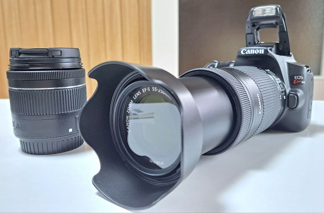 美品Canon デジタル一眼レフカメラ EOS Kiss X10 ダブルズーム