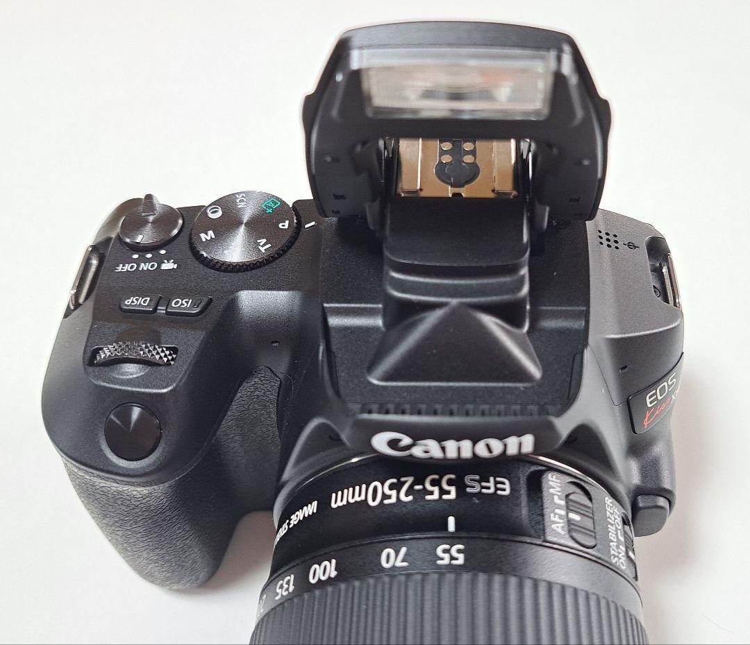 美品Canon デジタル一眼レフカメラ EOS Kiss X10 ダブルズーム