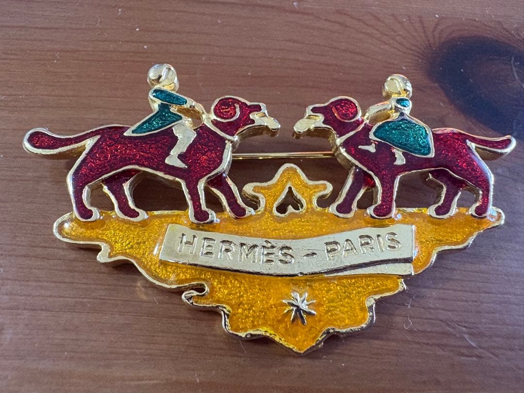 HERMES エルメス 犬と少女 七宝焼 ヴィンテージ ブローチ