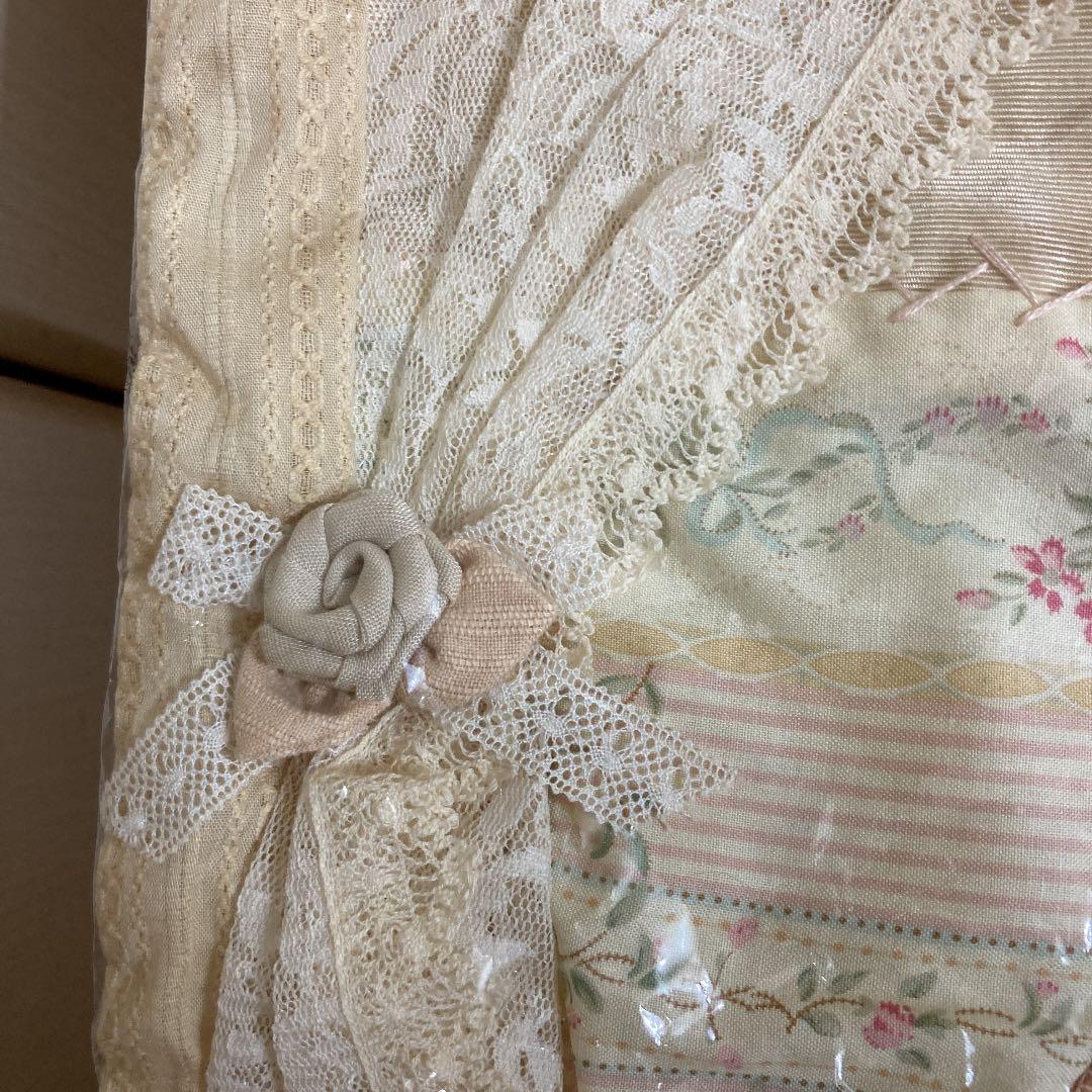 イマン　マリカ　トルソーコラージュ