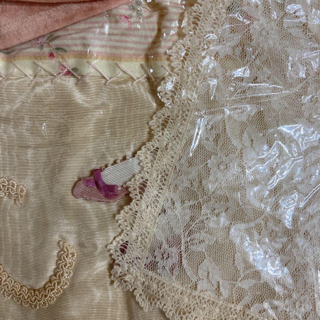 イマン　マリカ　トルソーコラージュ