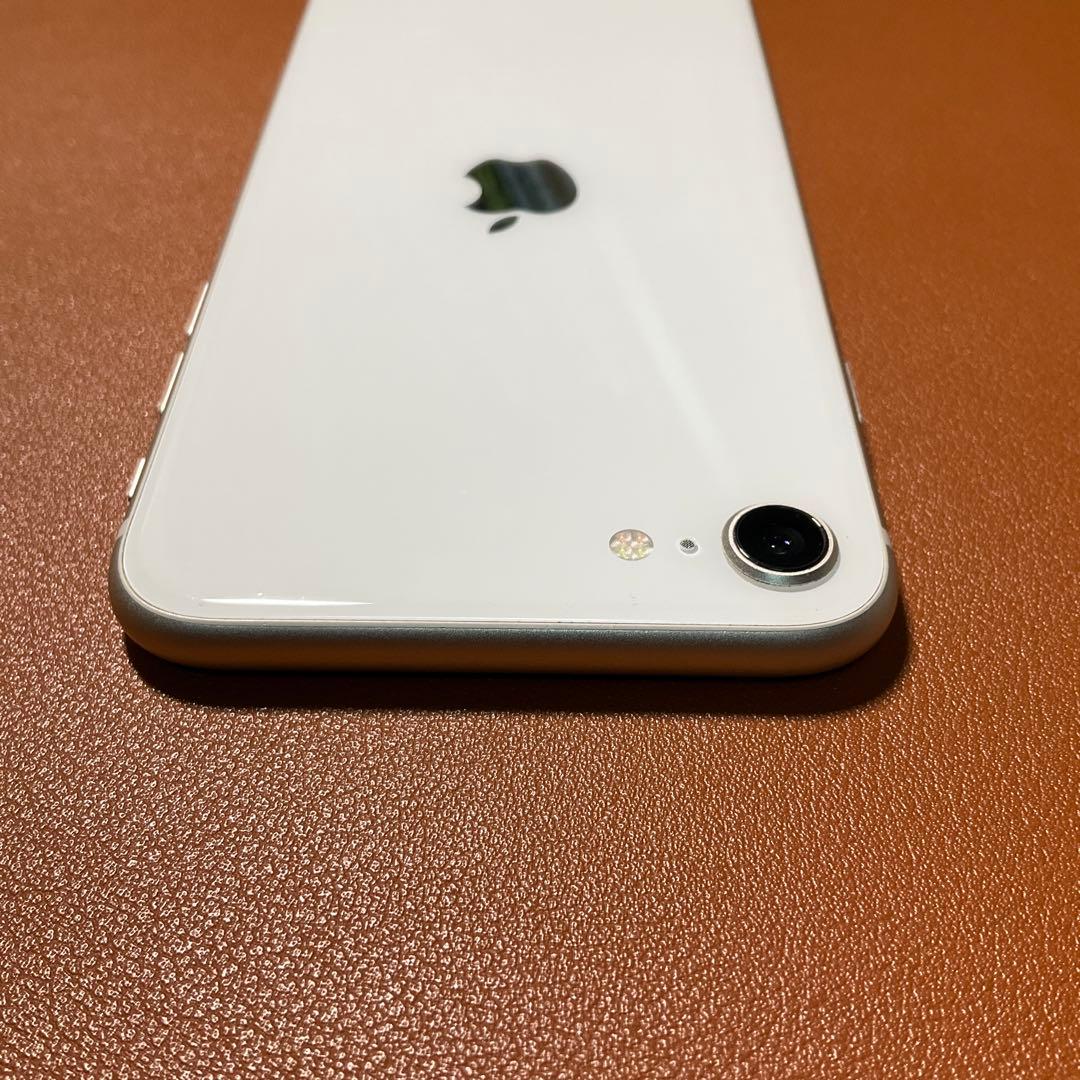 【SIMフリー128GB】iPhone SE 第3世代 スターライト BT85%